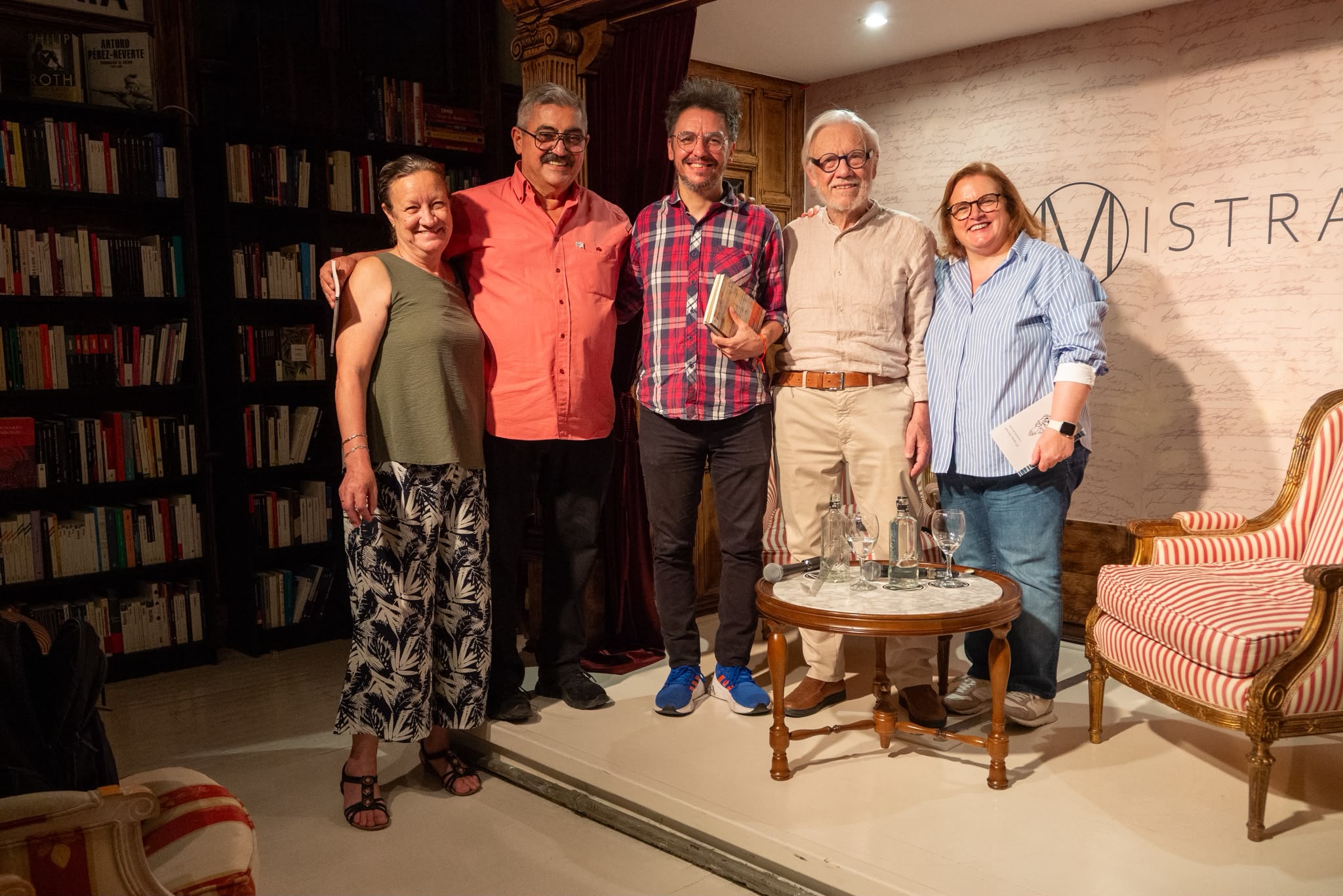 C.U.M. librería Mistral